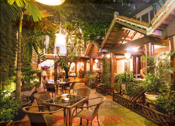 Không gian nhà hàng Vườn Phố- Phan Đình Phùng- Hoàn Kiếm-Hà Nội