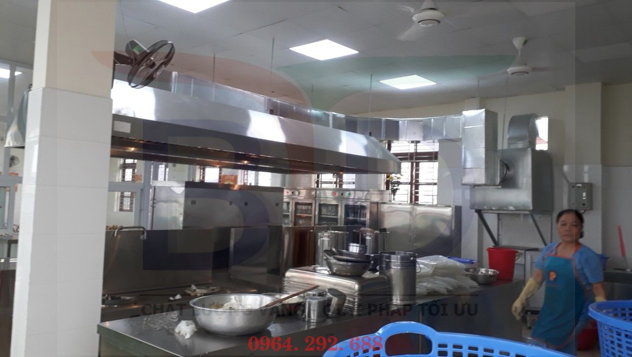 Toàn cảnh khu bếp nấu trường tiểu học Nguyễn Công Trứ- Hải Phòng