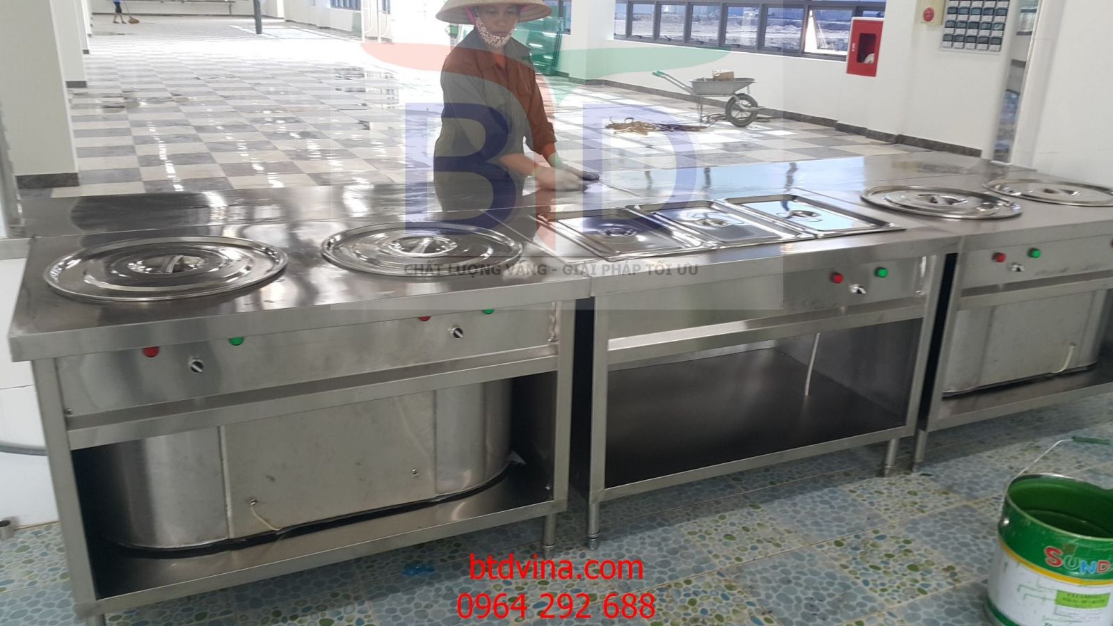 Nồi giữ nóng cơm canh inox tại khu bếp nhà máy Hanyang Digitech Vina- Phú Hà- Phú Thọ