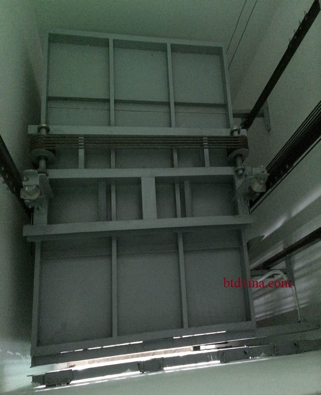 Kết cấu cabin thang máy tải hàng 1.5 tấn tại nhà máy Rhythm Precision Việt Nam- Hà Nội