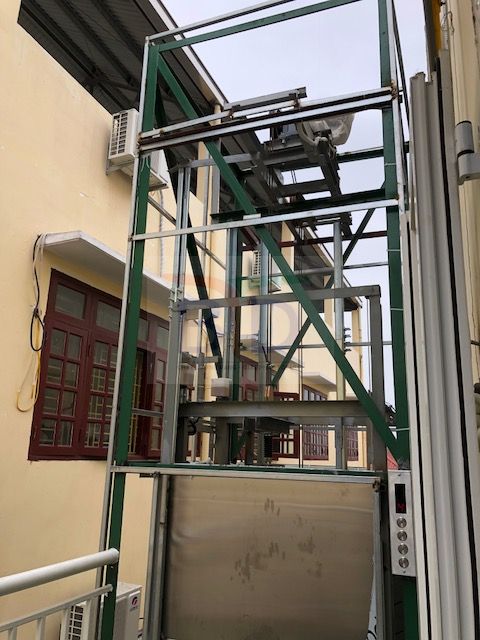 Lắp dựng tầng 4 thang tời thực phẩm trường tiểu học Võ Thị Sáu-Lê Chân-Hải Phòng