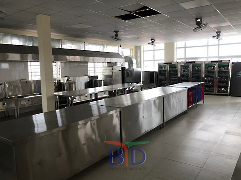 Cung cấp bếp ăn công nghiệp cho trường học từ 300_500 học sinh