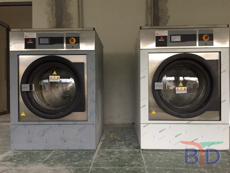 Máy giặt công nghiệp Fagor LR25